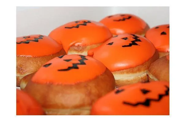 Halloween-donuts