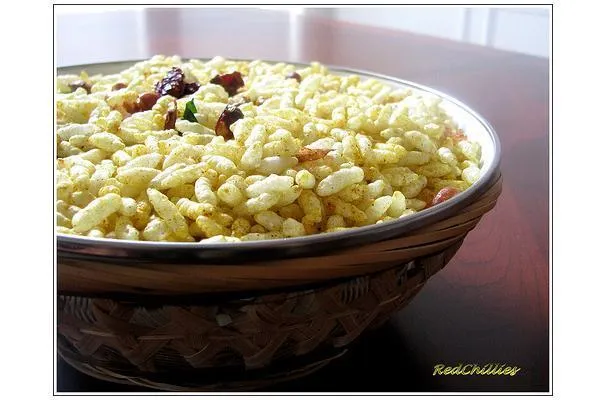 Kaara Porri ( Chili Puffed Rice / Hot Puffed Rice)
