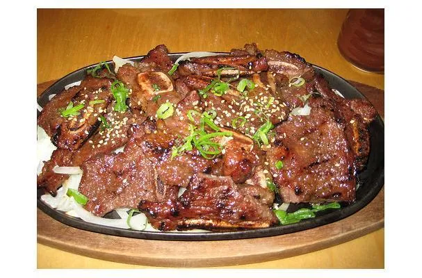 Koreanske grillstegte korte ribben