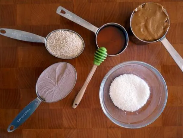 5-ingrediens jordnøddesmørbidder