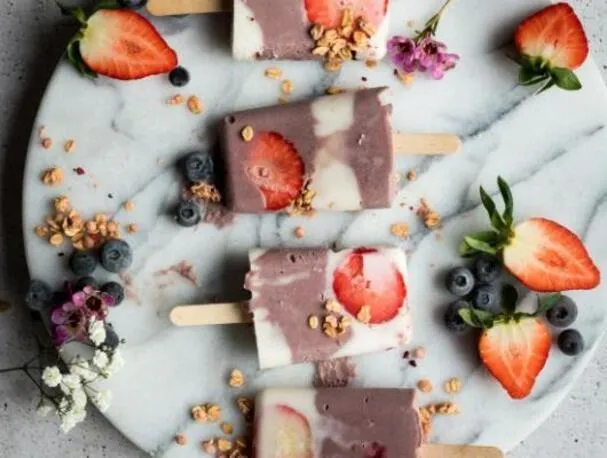 Acai Granola Morgenmads-Is